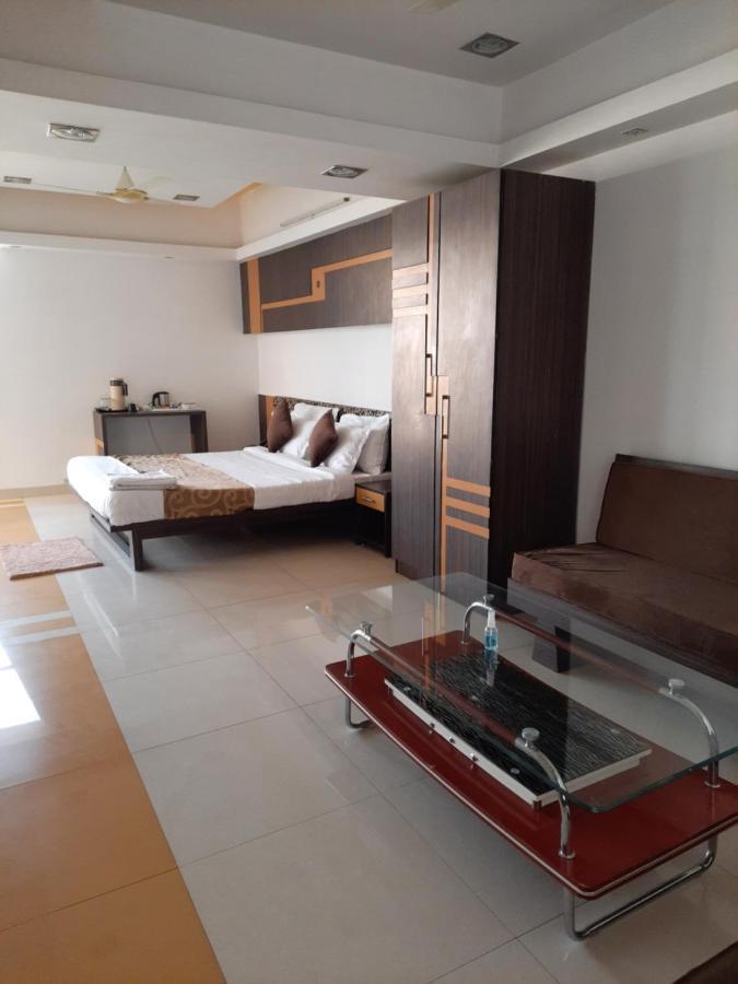 Hotel Grand Suites Indore Exterior photo